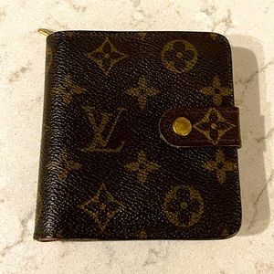 Louis Vuitton - 2001 LV Monogram Zippy Compact Wallet - 100% Authentic